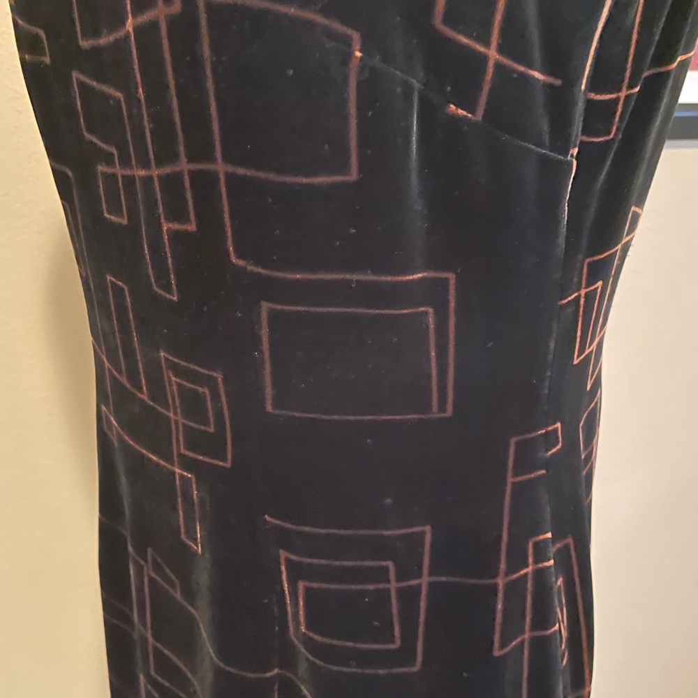 Vintage Jones New York Black Rayon & Silk Dress with Geometric Pattern, Size 8 - Picture 5 of 9